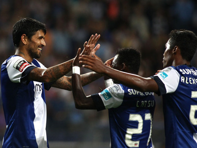 FC Porto v V. Guimares Liga Zon Sagres J2 2012/13